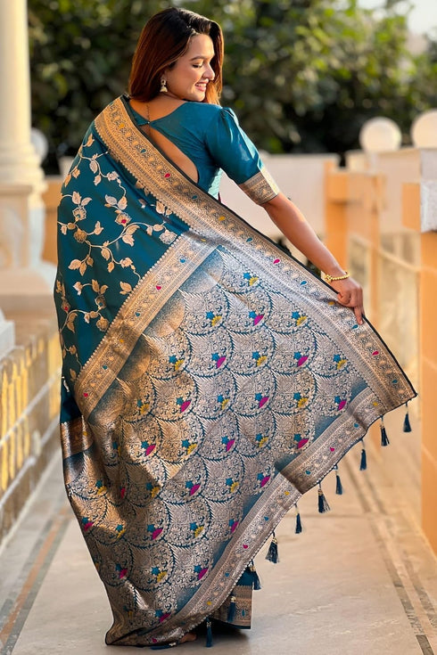 Vasthrlay Kanjivaram Handloom Golden Ethnic Wear