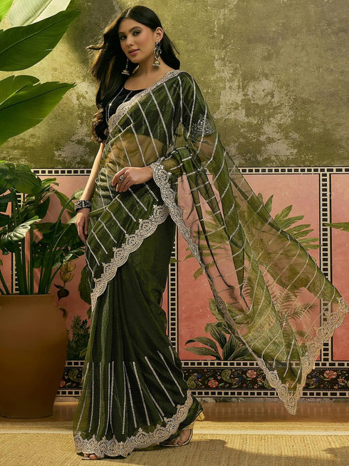 Vasthrlay Embroidery Scalloped Dark Green Saree With Unstitched Blouse Piece