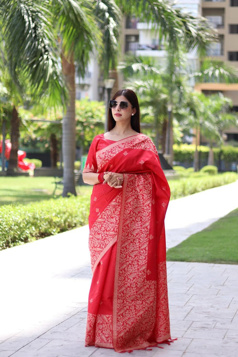 Vasthrlay Tussar Handloom Saree