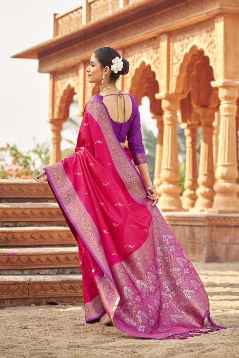 Vasthrlay Kanjivaram Unstitched Jacquard Stylish Saree