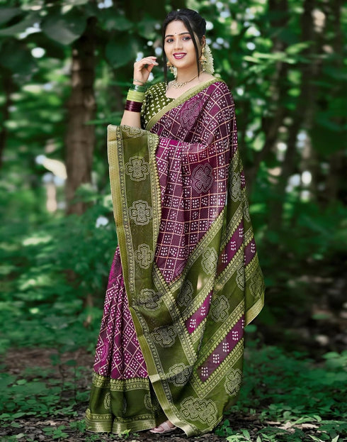Vasthrlay Chiffon Printed Unstitched Pink Saree