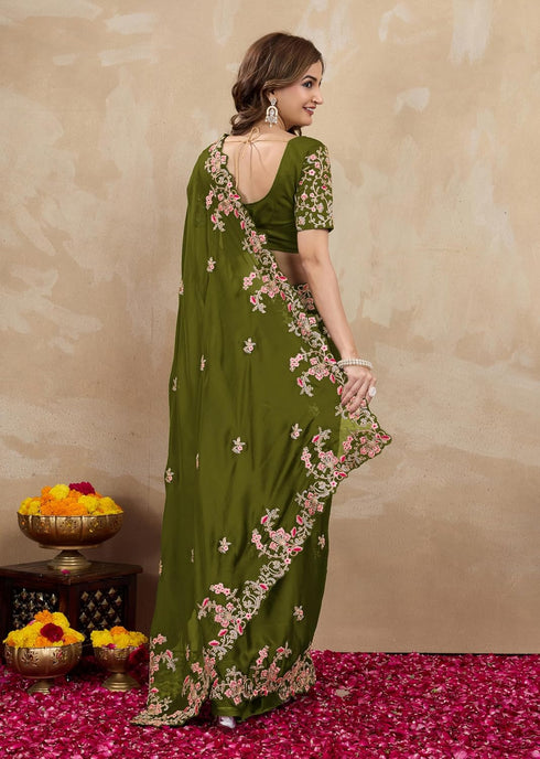 Vasthrlay Rangoli Heavy Embroidred Ethnic Wear