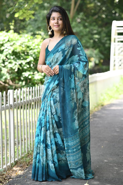 Vasthrlay Fashion Chiffon Georgette Coral Ethnic Wear