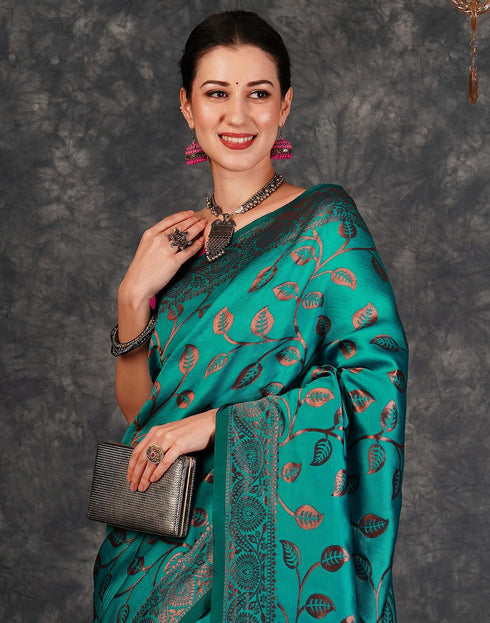 Vasthrlay Banarasi Kanjeevaram Turquoise Saree With Rani Pink Unstitched Blouse Piece