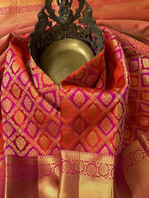 Vasthrlay Saree