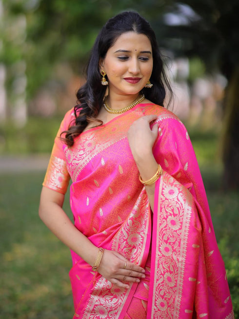 Vasthrlay Kanjivaram Handloom Golden Ethnic Wear