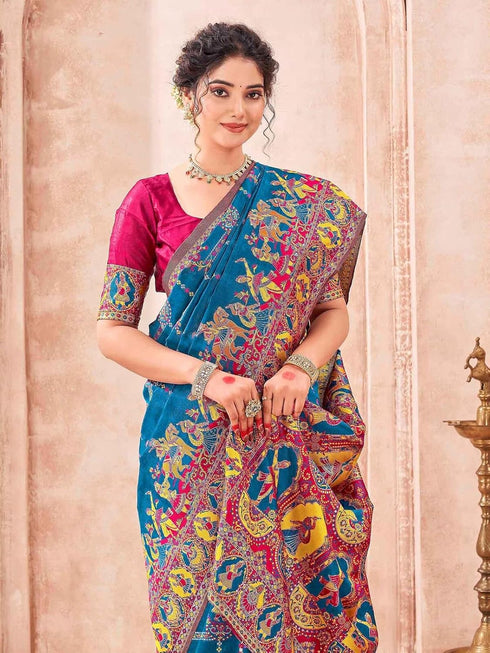 Vasthrlay Womens Weaving Unstitched Dark Green Saree
