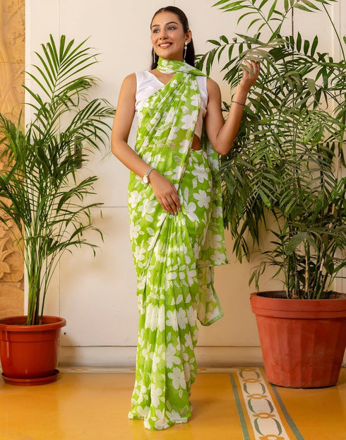 Vasthrlay Georgette Printed Unstitched Lavender Saree