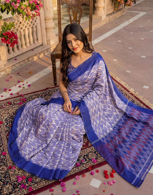 Vasthrlay Banglori Printed Lavender | Off-White Saree With Unstitched Blouse Piece