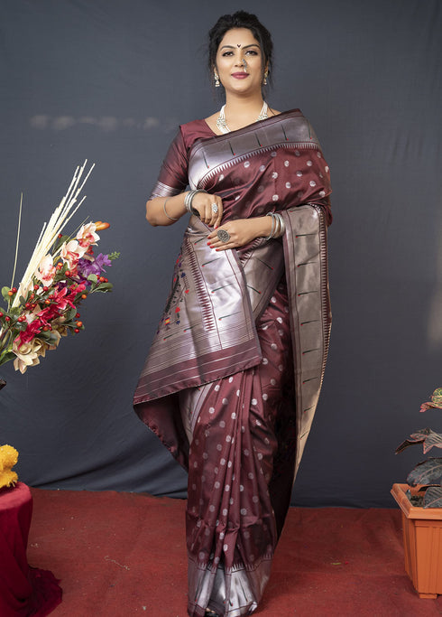 Vasthrlay Paithani Unstitched Saree