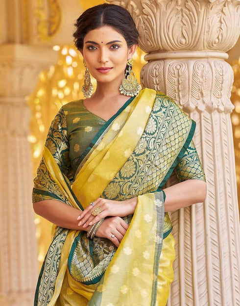 Vasthrlay Banarasi Weaving Contrast