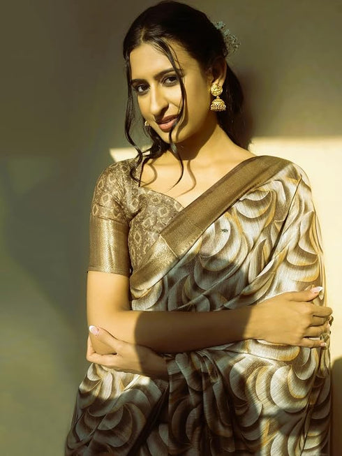 Vasthrlay Bronze Cream Geometric Triangle Print Polyester Saree With Muted Gold Zari Border And Teal Blue Ruched Unstitched Blouse Piece