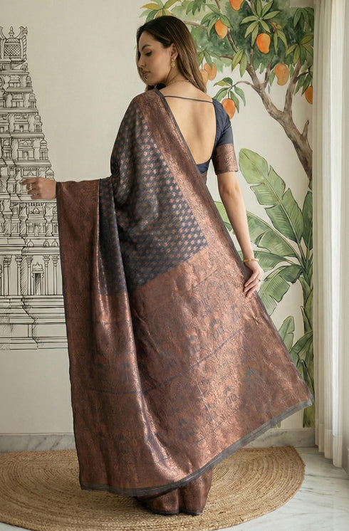 Vasthrlay Jacquard Floral Saree