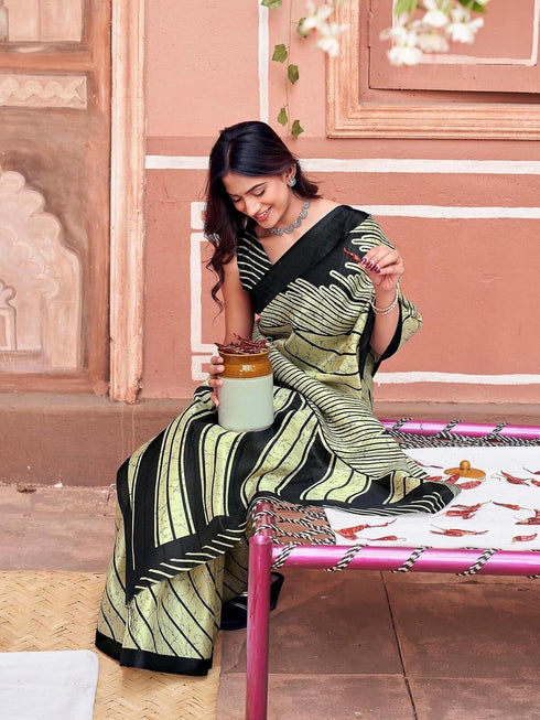 Vasthrlay Womens Printed Unstitched Dusty Pink Saree