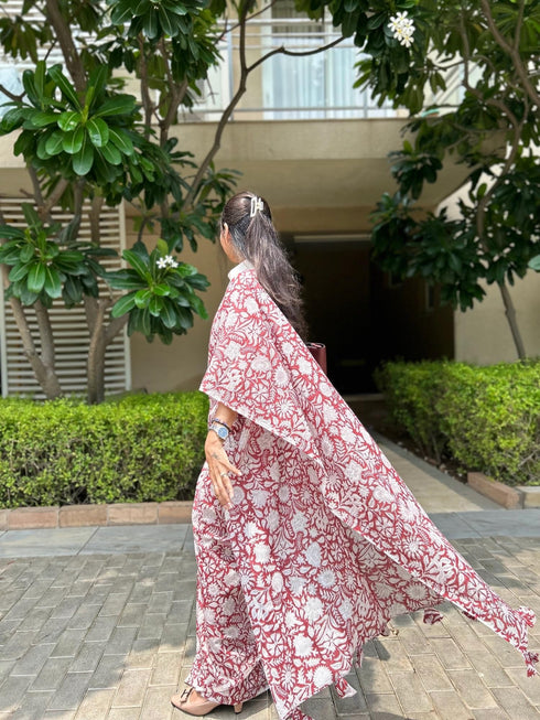 Vasthrlay Maroon Printed Unstitched Saree