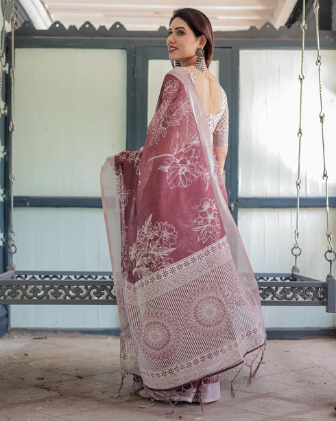 Vasthrlay Floral Prints Tasseled Saree