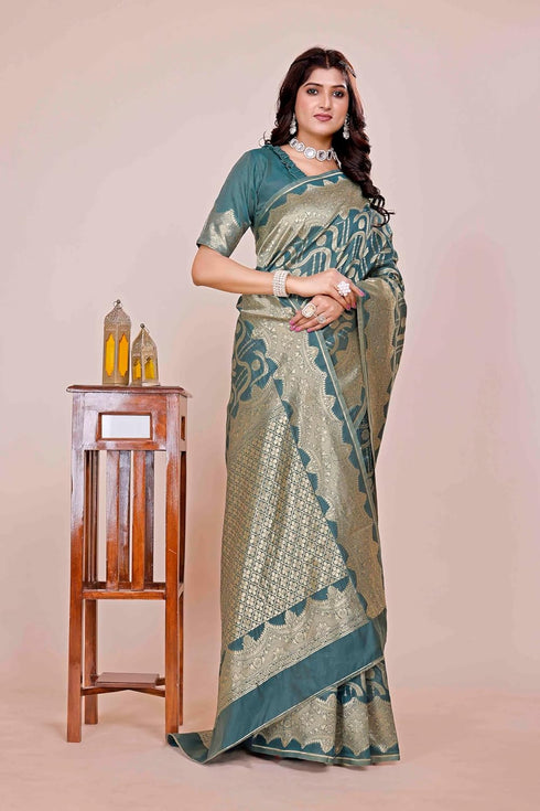 Vasthrlay Wedding Saree