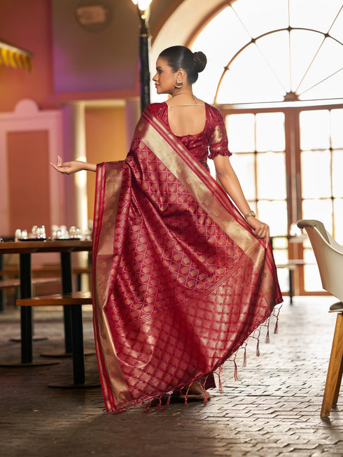 Vasthrlay Patola Wedding Saree