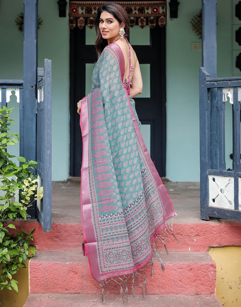 Vasthrlay Womens Printed Unstitched Light Green Saree