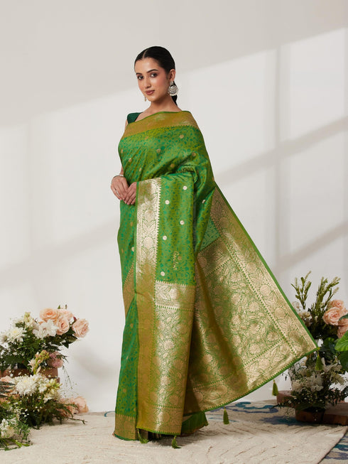 Vasthrlay Banarasi Unstitched Saree