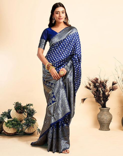 Vasthrlay Kanjivaram Banarasi Wedding Light Green Saree