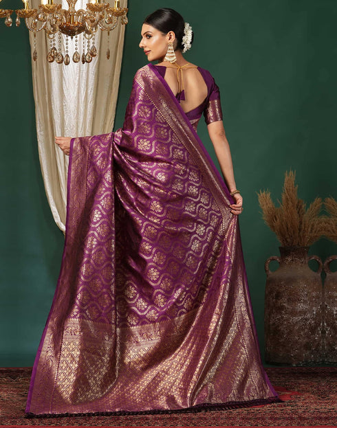 Vasthrlay Maroon Traditional Unstitched Saree