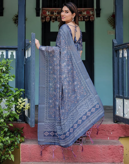 Vasthrlay Womens Printed Unstitched Light Green Saree