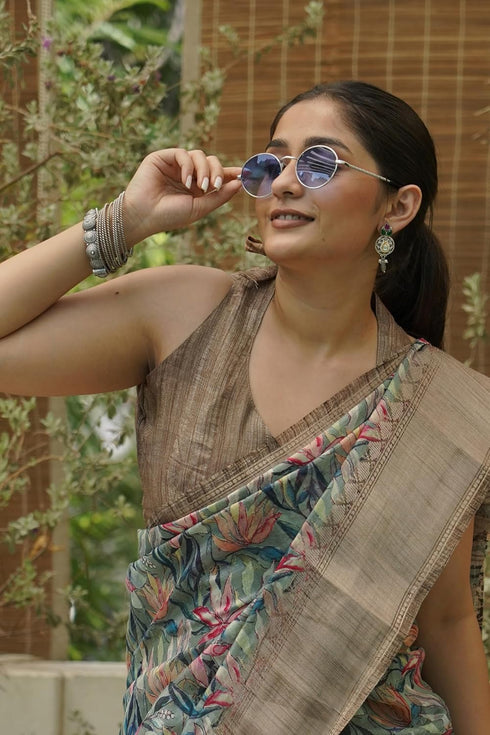 Vasthrlay Fashion Kalamkari Printed Ethnic Wear