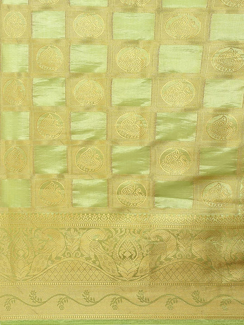 Vasthrlay Banarasi Weaving Pattern Saree