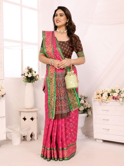 Vasthrlay Bottle Green Kanjivaram Unstitched Saree