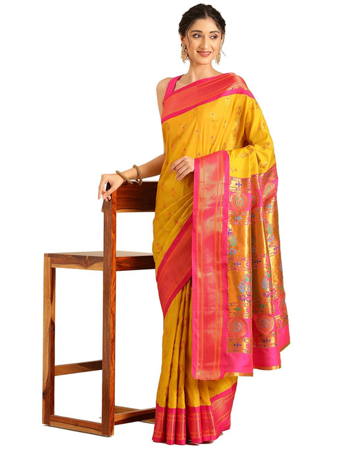 Vasthrlay Pheshwai Bottle Saree