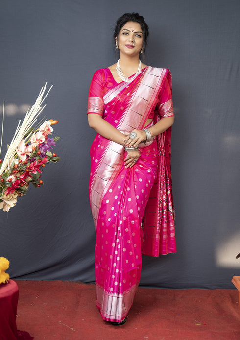 Vasthrlay Paithani Unstitched Saree