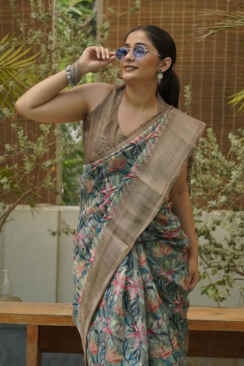 Vasthrlay Fashion Kalamkari Printed Ethnic Wear