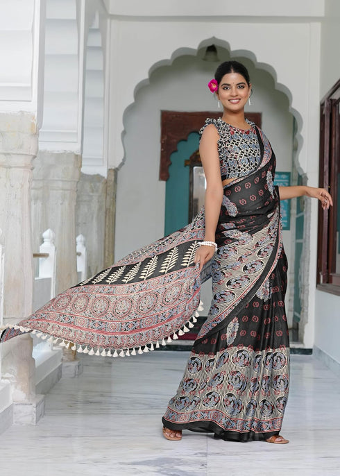 Vasthrlay Fashion Chiffon Printed Lightweight Ethnic Wear