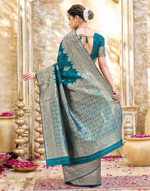 Vasthrlay Womens Weaving Unstitched Light Green Saree
