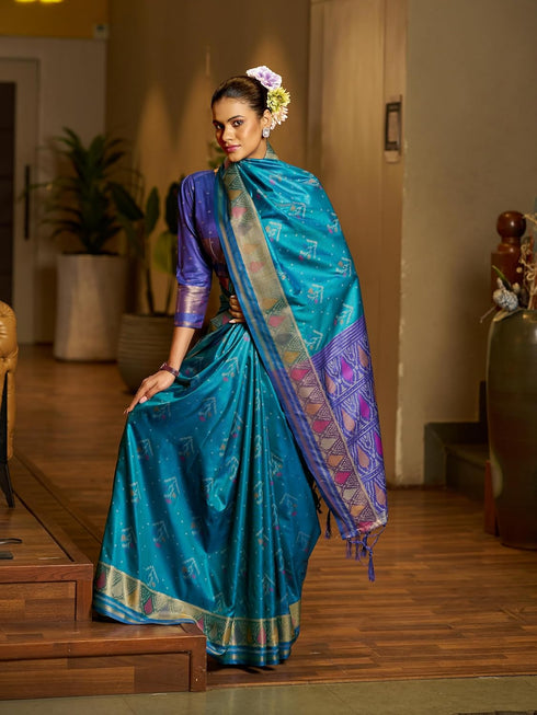 Vasthrlay Unstitched Multicolor Comfortable Friendly Saree