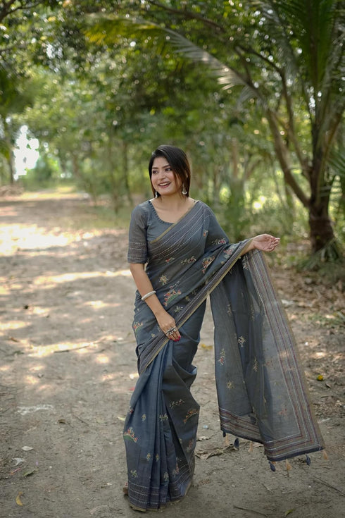 Vasthrlay Khadi Cotton Embroidery