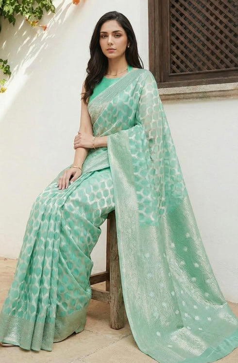 Vasthrlay Jacquard Saree