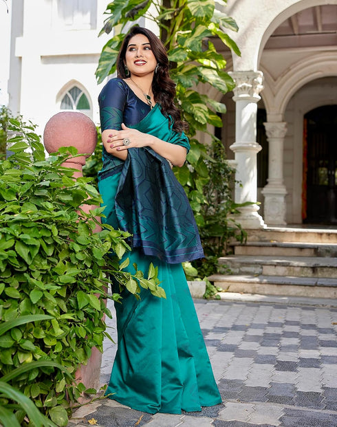 Vasthrlay Banarasi Kanjivaram Az Ys Runika Ethnic Wear