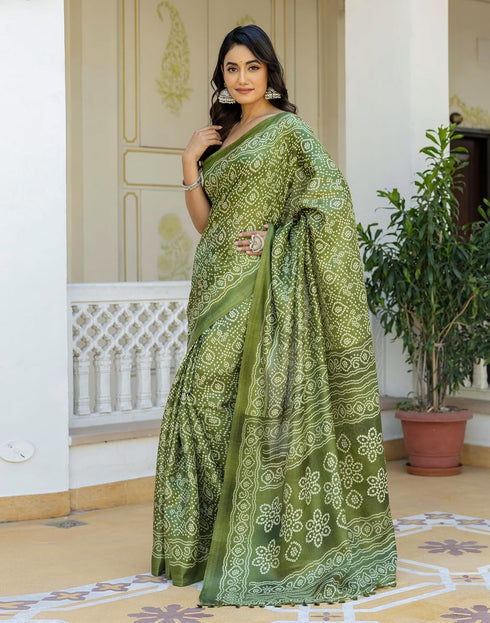 Vasthrlay Bandhani Printed Unstitched Wine Saree