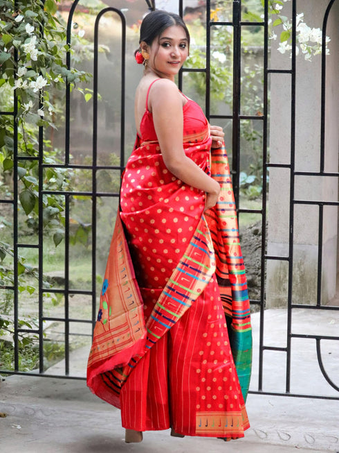 Vasthrlay Banarasi Saree