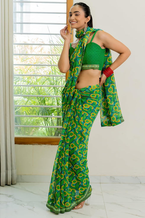 Vasthrlay Fashion Georgette Geometric Green Ethnic Wear