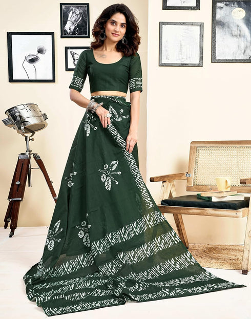 Vasthrlay Womens Printed Dark Green Saree With Unstitched Blouse Piece