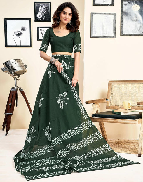 Vasthrlay Womens Printed Unstitched Dark Green Saree