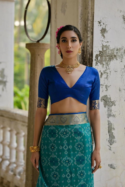 Vasthrlay Silk Saree Floral Patola Design