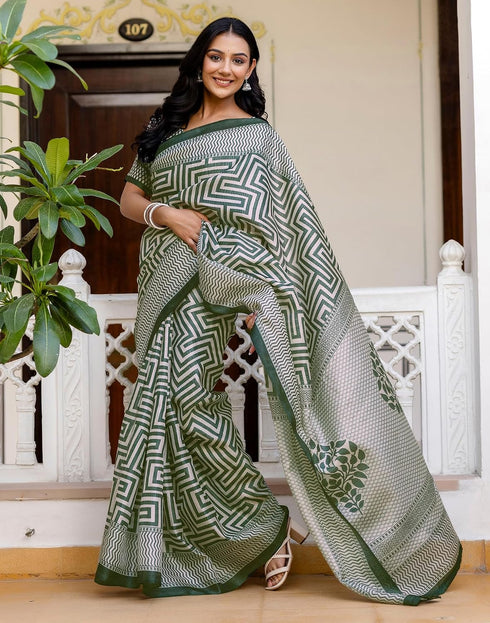 Vasthrlay Womens Printed Green And Off-White Saree With Unstitched Blouse Piece
