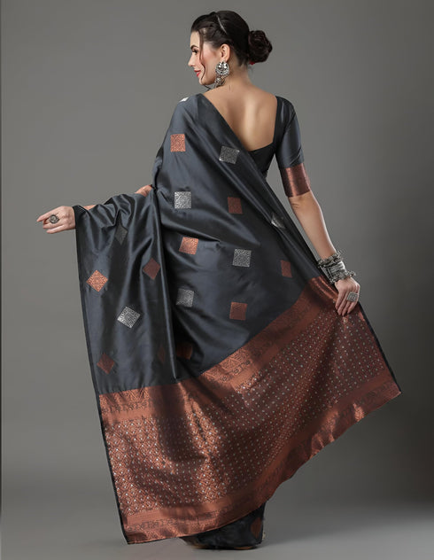 Vasthrlay Traditional Unstitched Saree