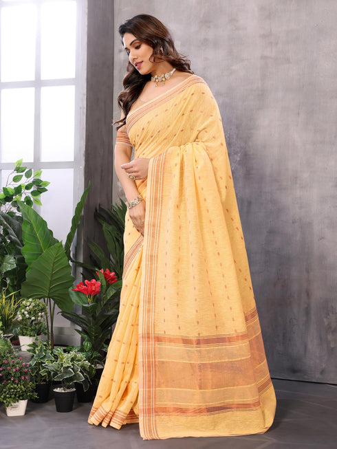 Vasthrlay Border Unstitched Saree