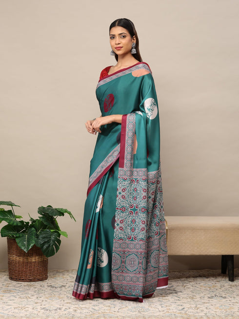 Vasthrlay Designer Unstitched Saree