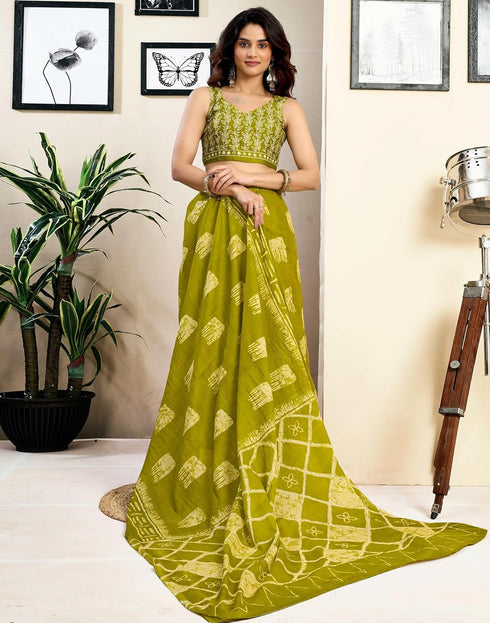 Vasthrlay Womens Printed Unstitched Dark Green Saree